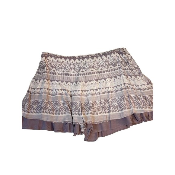 Free People Boho Ruffle Hem Geometric Print Shorts Womens Size 4 - Picture 1 of 4